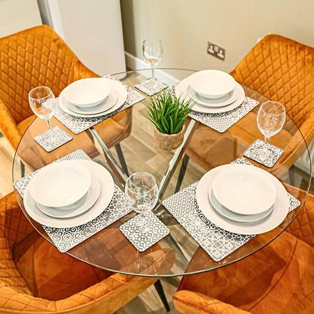 Campbell Park Apartment - City Centre - Free Parking, Balcony, Super-Fast Wifi And Smart Tv With Netflix By Yoko Property Milton Keynes Extérieur photo