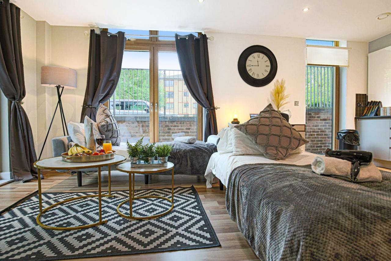 Campbell Park Apartment - City Centre - Free Parking, Balcony, Super-Fast Wifi And Smart Tv With Netflix By Yoko Property Milton Keynes Extérieur photo