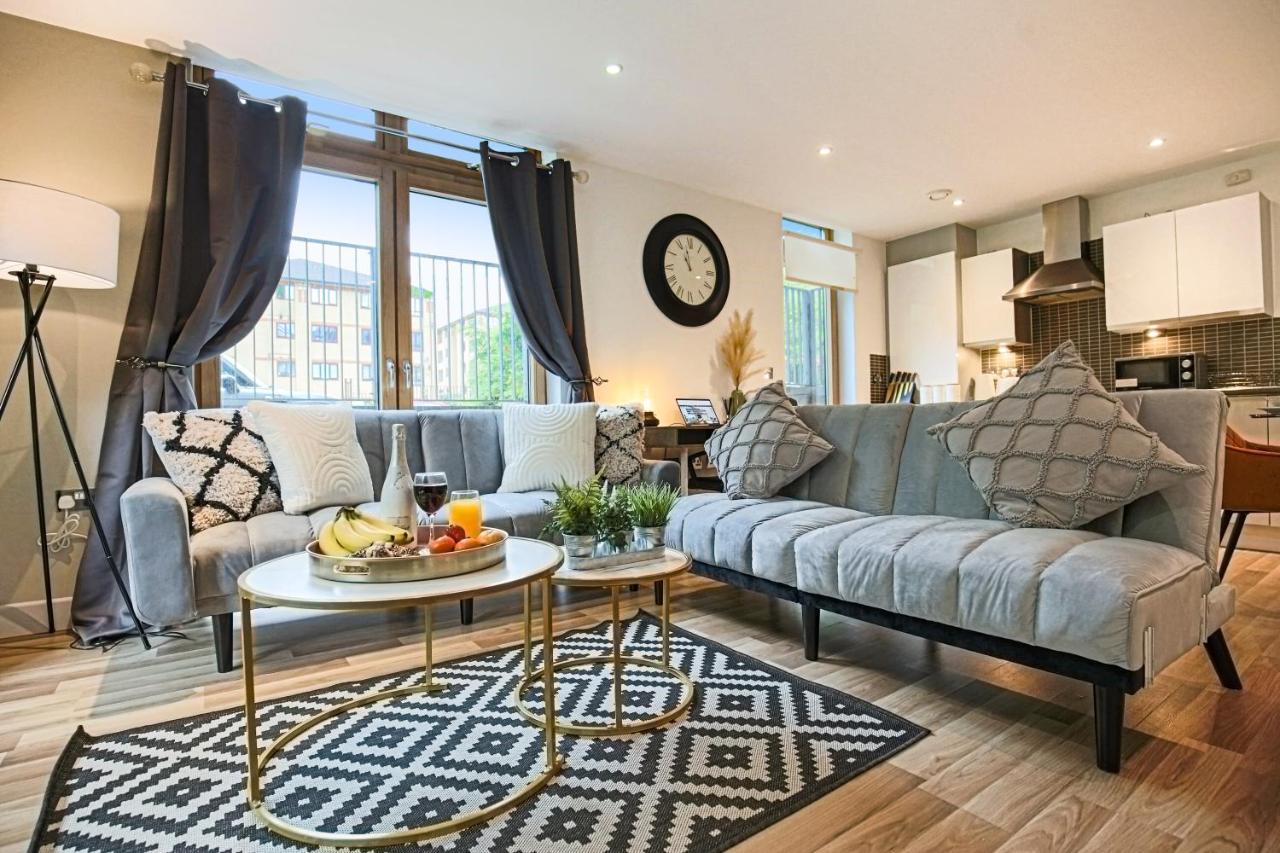 Campbell Park Apartment - City Centre - Free Parking, Balcony, Super-Fast Wifi And Smart Tv With Netflix By Yoko Property Milton Keynes Extérieur photo