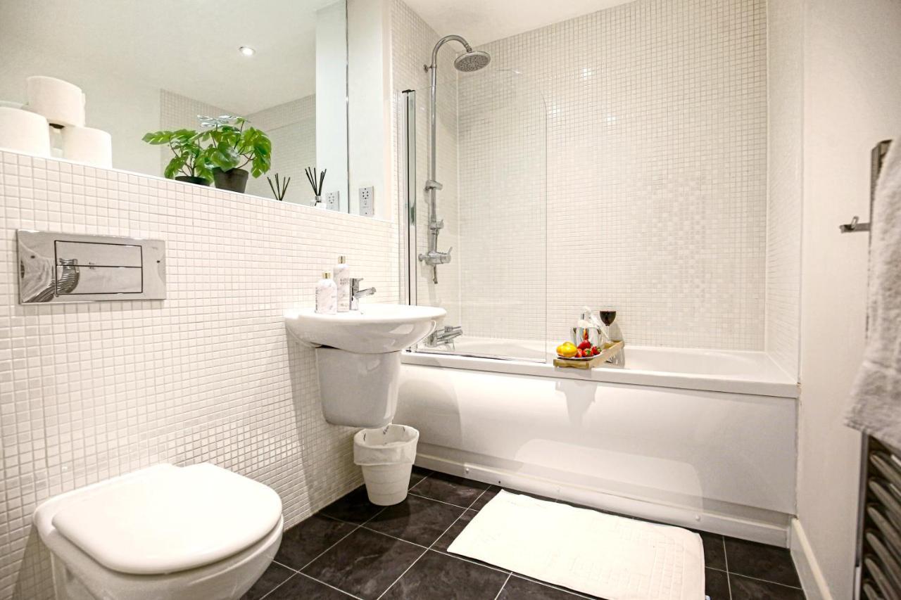 Campbell Park Apartment - City Centre - Free Parking, Balcony, Super-Fast Wifi And Smart Tv With Netflix By Yoko Property Milton Keynes Extérieur photo